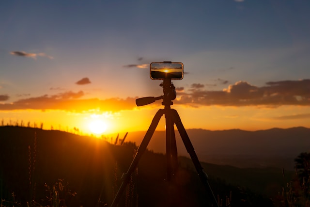 smartphone on tripod