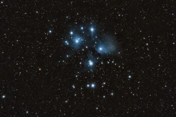 photo of a star cluster